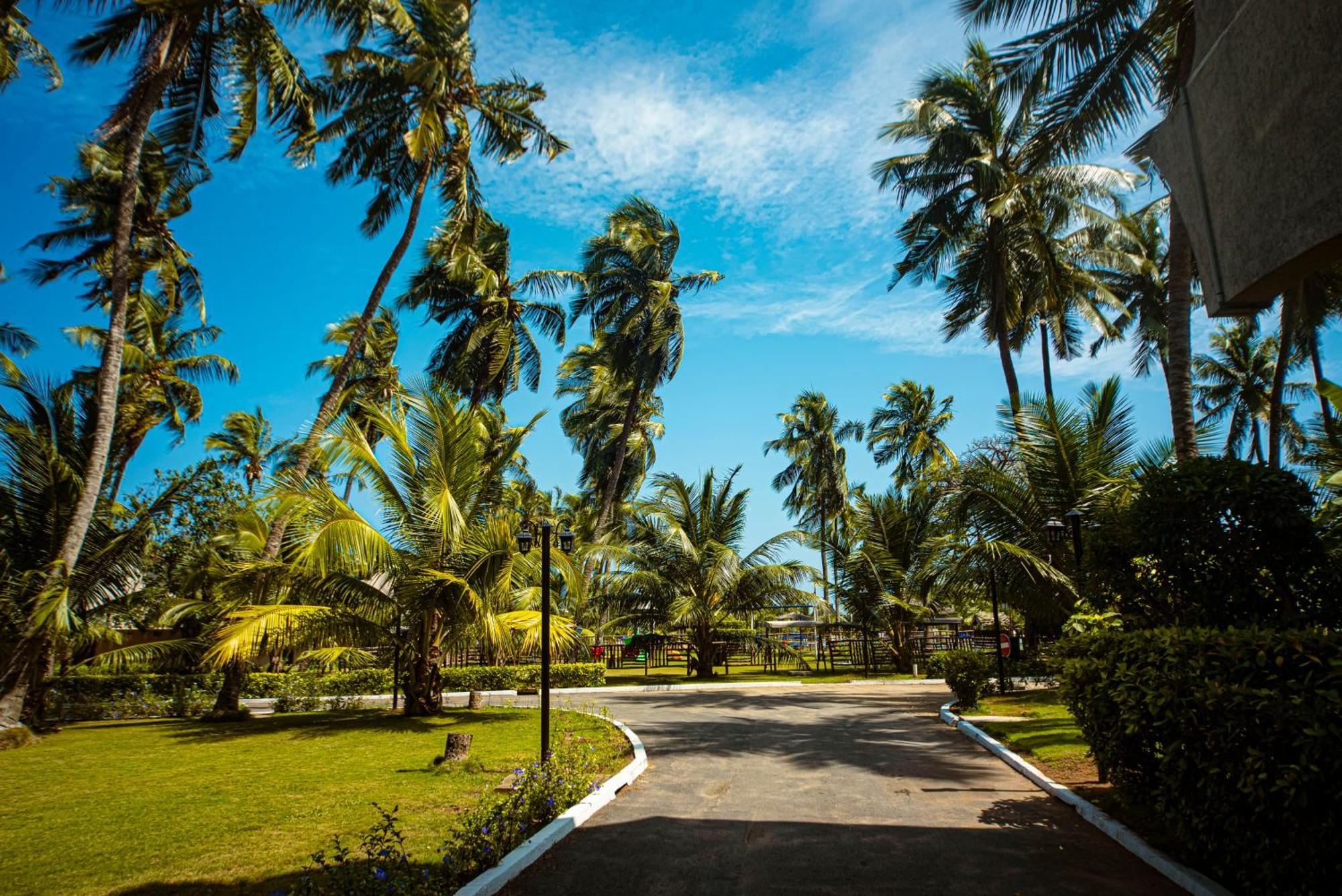 Hôtel Sarakawa Lomé Exterior foto
