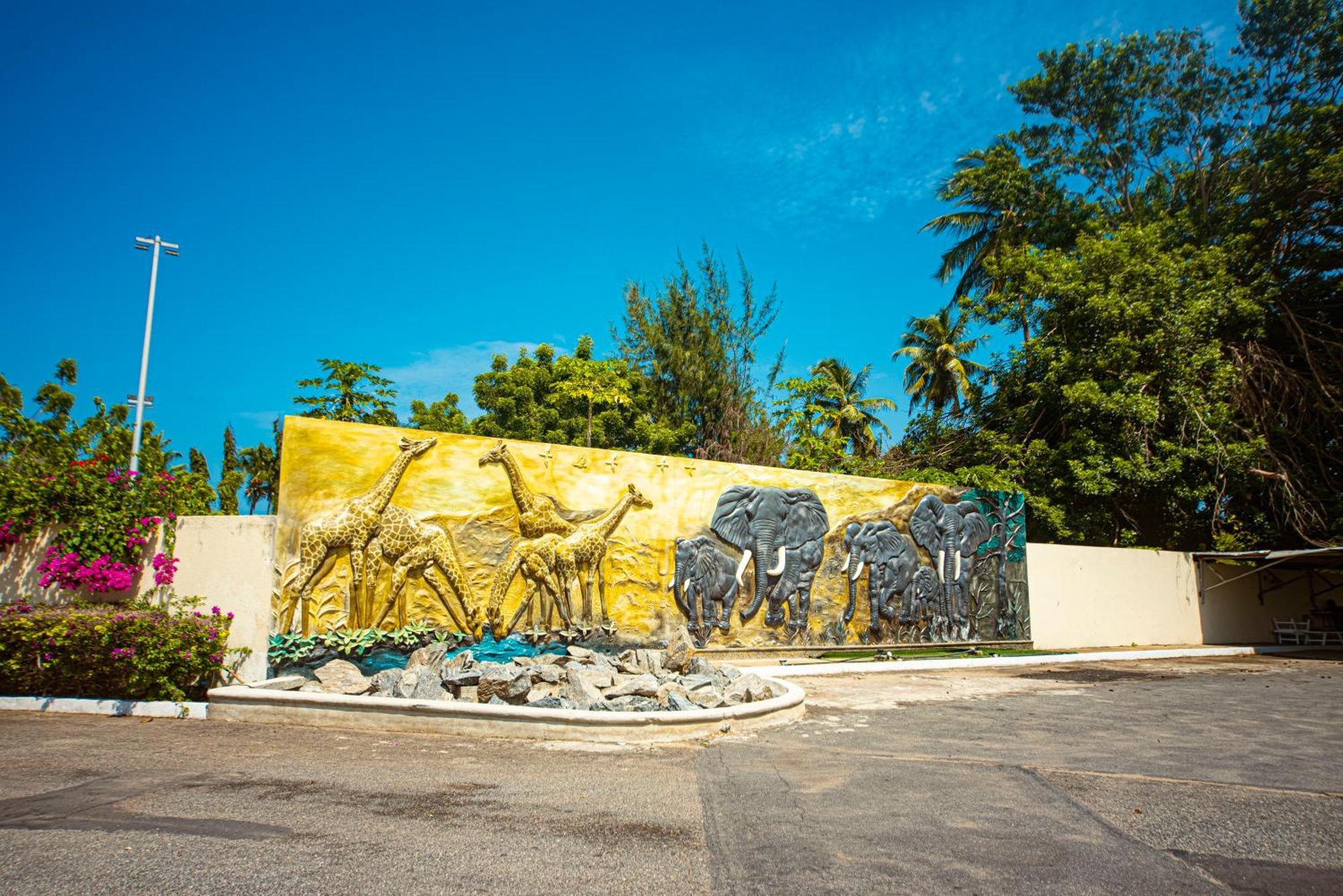Hôtel Sarakawa Lomé Exterior foto