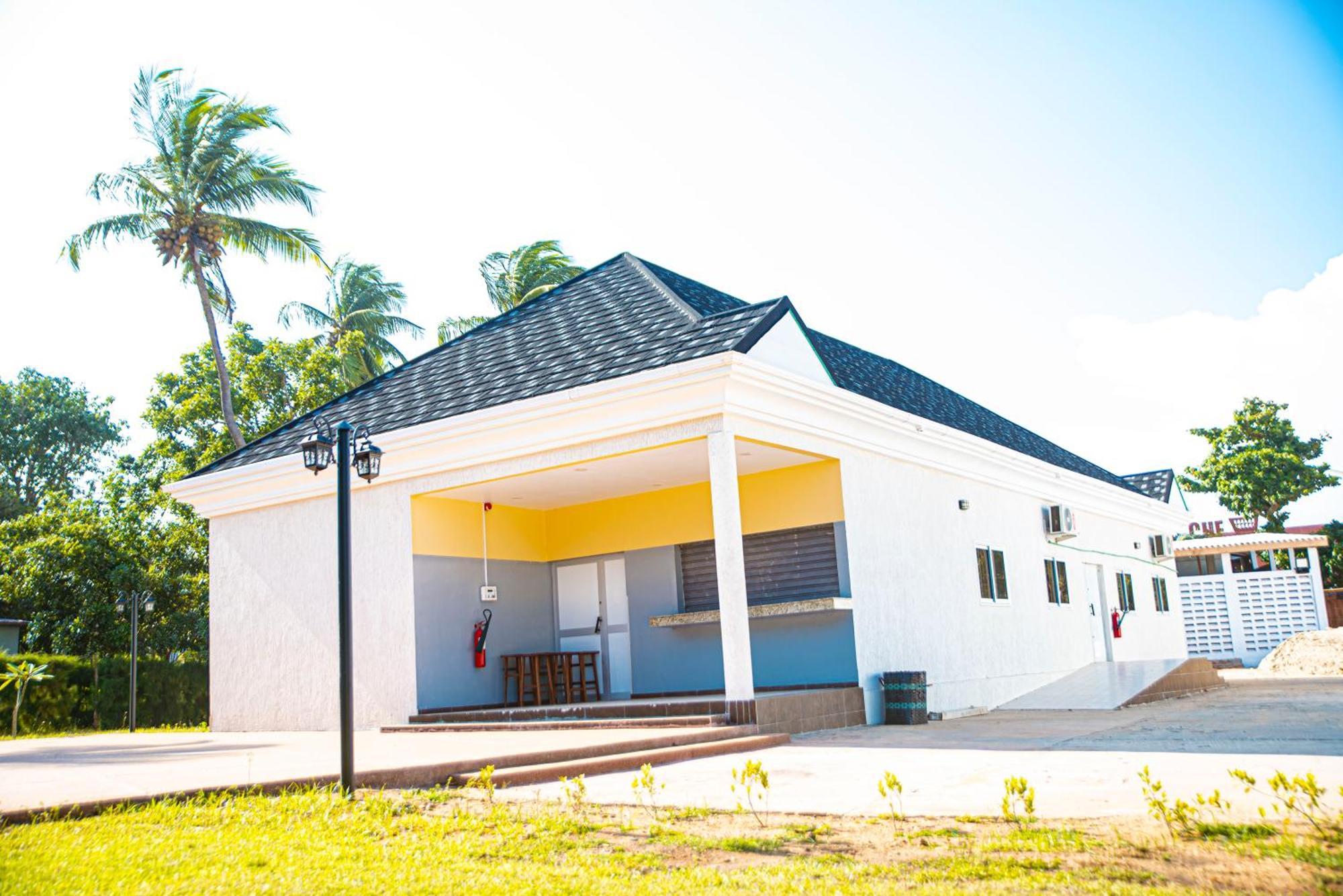 Hôtel Sarakawa Lomé Exterior foto