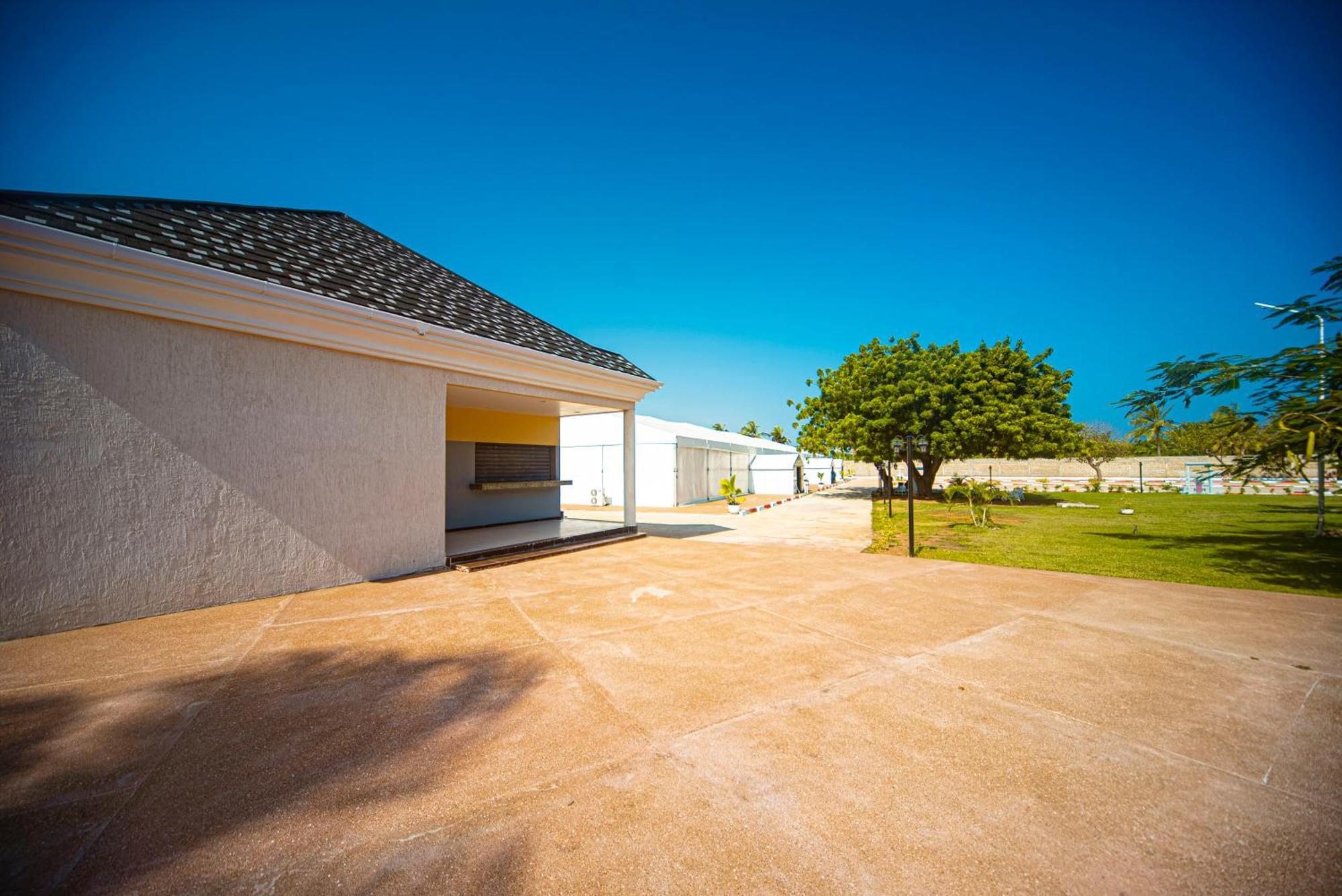 Hôtel Sarakawa Lomé Exterior foto